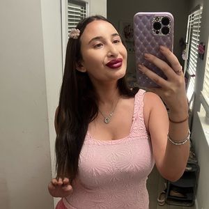 Meet your Posher, Maya